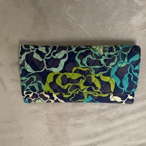 Vera Bradley Tri fold wallet